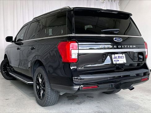 Used 2023 Ford Expedition XLT AWD/4WD image 5