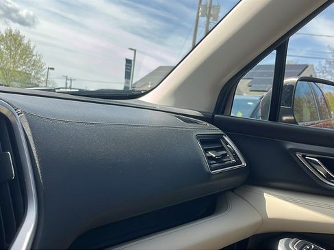 Used 2019 Subaru Ascent Limited AWD/4WD image 20