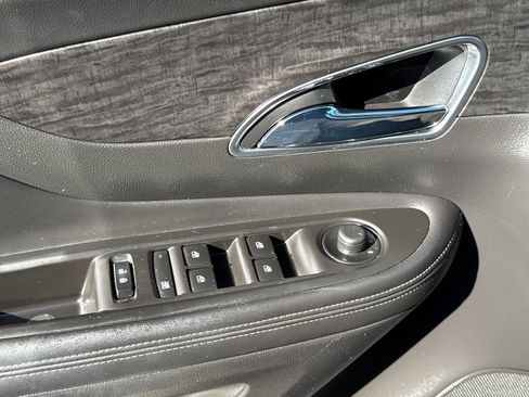 Used 2016 Buick Encore FWD image 18