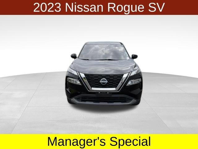 Used 2023 Nissan Rogue SV FWD image 2