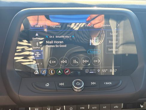 Used 2022 Chevrolet Camaro SS RWD image 19