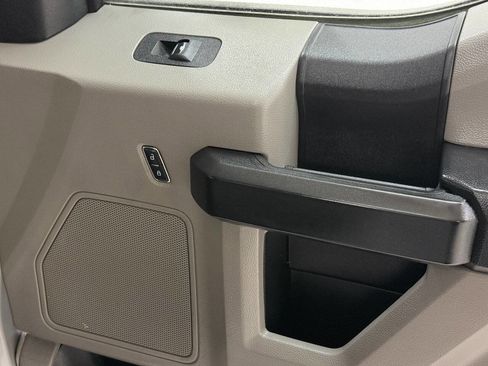 Used 2018 Ford F550 4x4 Regular Cab Super Duty image 44