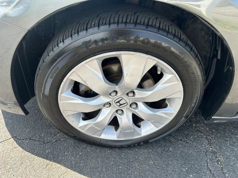 Used 2009 Honda Accord EX-L image 9