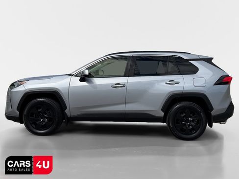 Used 2020 Toyota RAV4 LE w/ All Weather Liner Package AWD/4WD image 4