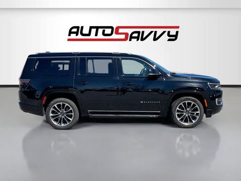 Used 2024 Jeep Wagoneer Series II w/ Premium Group I AWD/4WD image 8