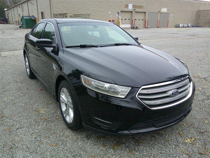 Used 2018 Ford Taurus SEL FWD image 7