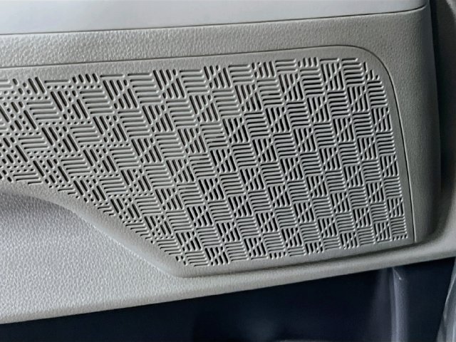 New 2027 Kia Carnival LXS FWD image 19