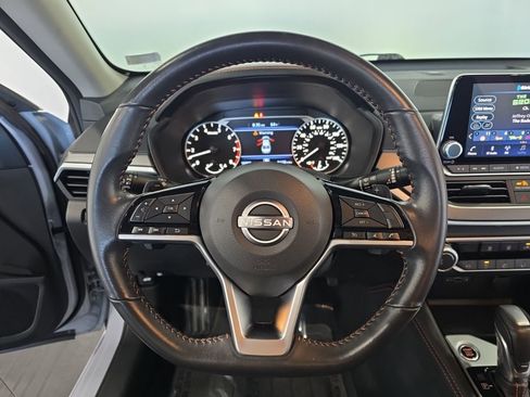 Used 2023 Nissan Altima 2.5 SR image 12