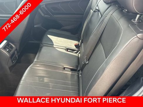 Used 2022 Volkswagen Tiguan SE FWD image 14