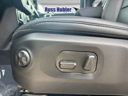 Used 2024 RAM 1500 Big Horn AWD/4WD image 12