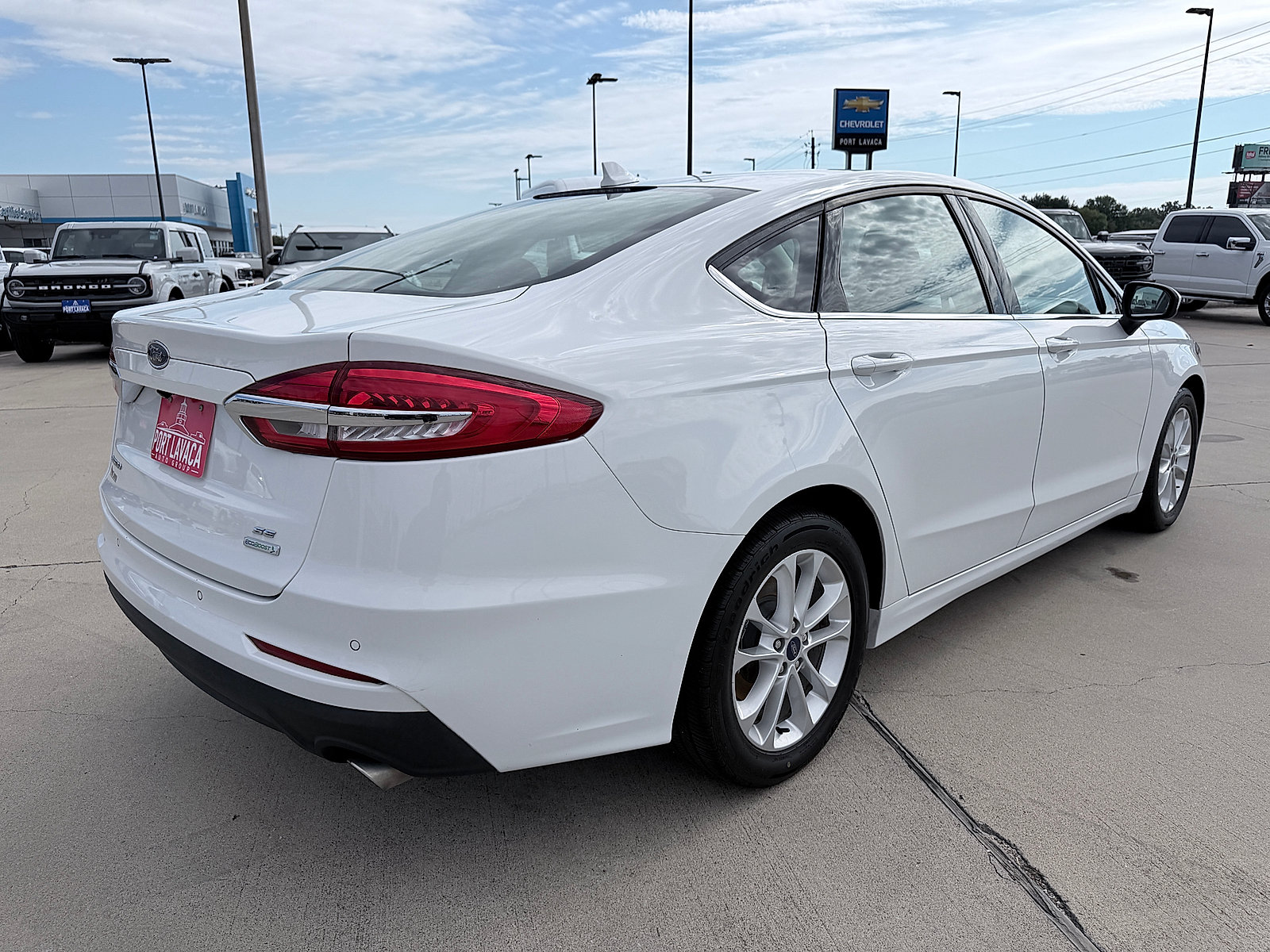 Used 2019 Ford Fusion SE FWD image 7