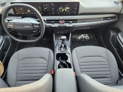 Certified 2025 Kia K4 EX image 25