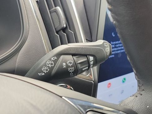Certified 2024 Ford Edge Titanium AWD/4WD image 12