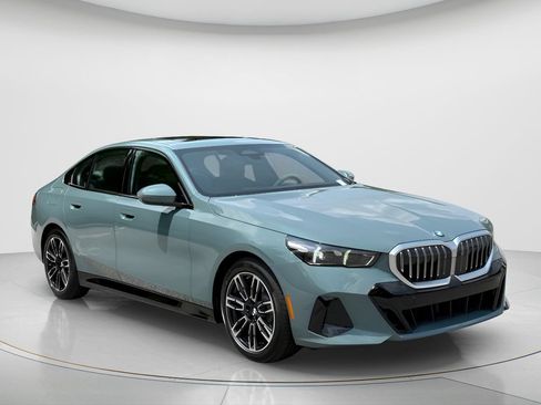 New 2027 BMW 530i w/ M Sport Package RWD image 3