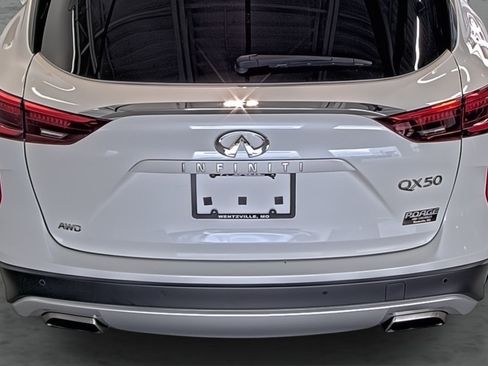 Used 2020 INFINITI QX50 Luxe AWD/4WD image 12