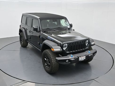 Used 2024 Jeep Wrangler Unlimited image 54