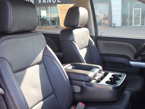 Used 2018 Chevrolet Silverado 1500 LT w/ Texas Edition AWD/4WD image 20