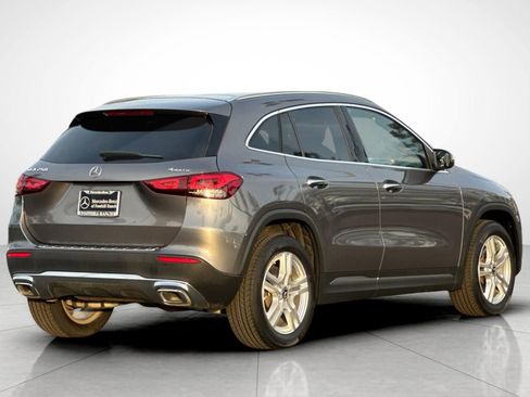 Used 2021 Mercedes-Benz GLA 250 4MATIC image 3