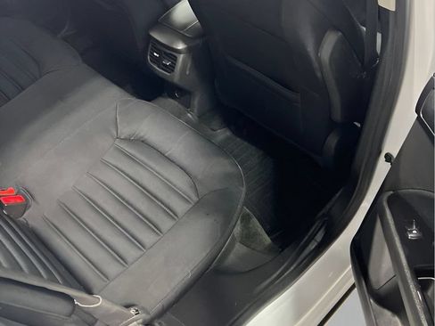 Used 2015 Ford Fusion SE FWD image 14