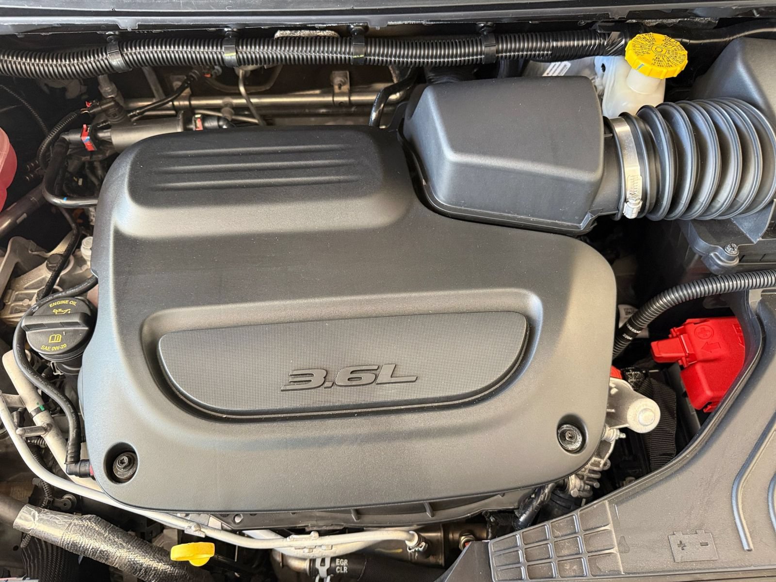 Used 2025 Chrysler Pacifica Select FWD image 34