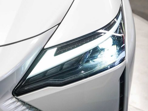 Used 2024 Lexus RZ 300e Premium w/ Accessory Package (Z1) FWD image 7