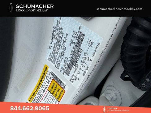 Certified 2020 Lincoln Continental w/ Premium Package FWD image 16