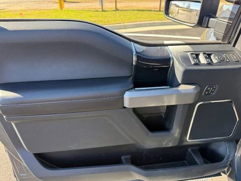 Used 2022 Ford F350 Platinum image 11