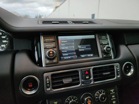 Used 2011 Land Rover Range Rover Supercharged image 14