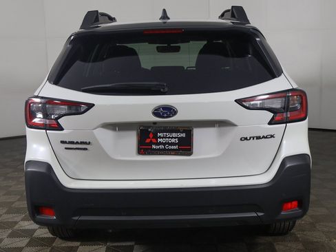 Used 2025 Subaru Outback Onyx Edition image 13