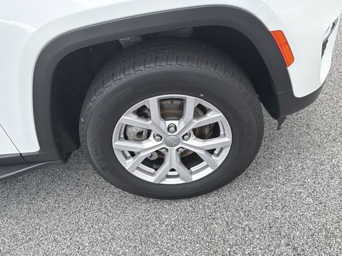 Used 2022 Jeep Grand Cherokee Limited RWD image 14