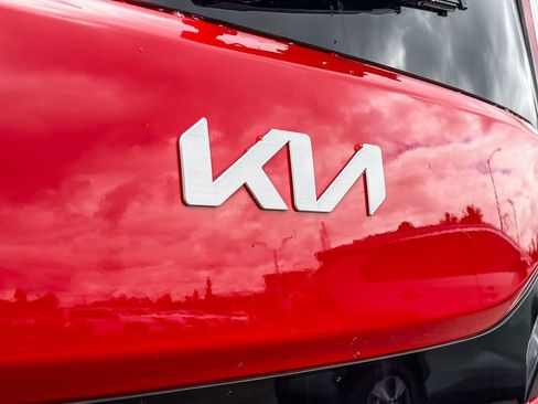 Used 2023 Kia Soul S FWD image 9