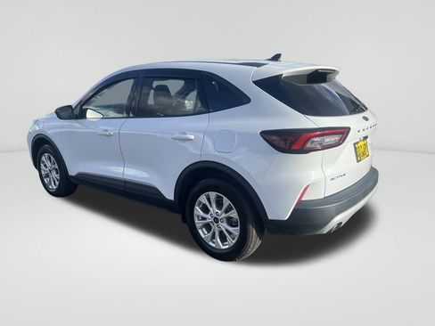 Used 2025 Ford Escape Active image 5