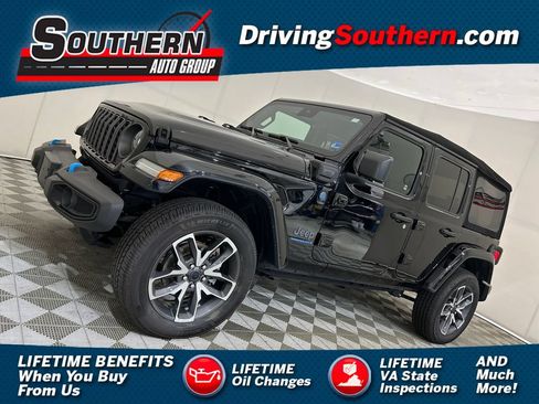 Used 2024 Jeep Wrangler Unlimited w/ LED Headlamp & Fog Lamp Group AWD/4WD image 1