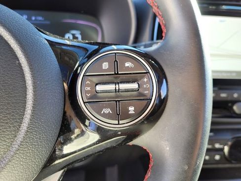 Used 2024 Kia Soul GT-Line w/ GT-Line Technology Package image 25