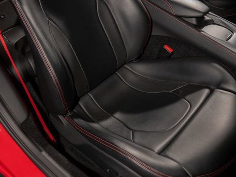 Used 2019 Ferrari Portofino image 20