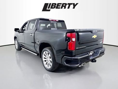 Used 2021 Chevrolet Silverado 1500 High Country w/ Technology Package image 5