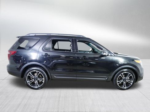 Used 2015 Ford Explorer Sport w/ Equipment Group 401A AWD/4WD image 8