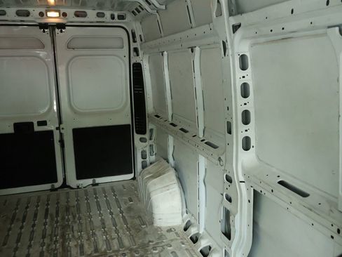 Used 2023 RAM ProMaster 2500 FWD image 38