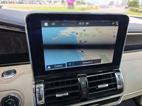 Used 2019 Lincoln Navigator Reserve AWD/4WD image 12