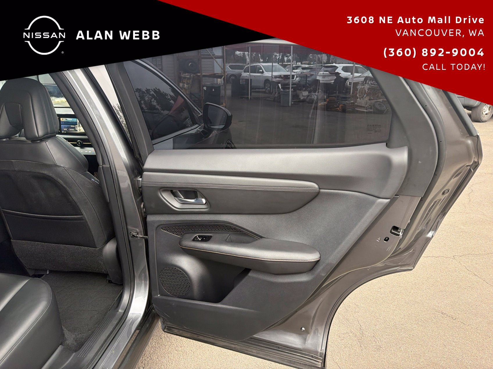 Used 2024 Nissan Ariya FWD image 22