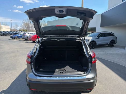 Used 2022 Nissan Rogue Sport SL AWD/4WD image 16