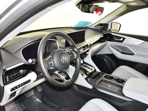 Used 2025 Acura MDX SH-AWD w/ Technology Package image 37