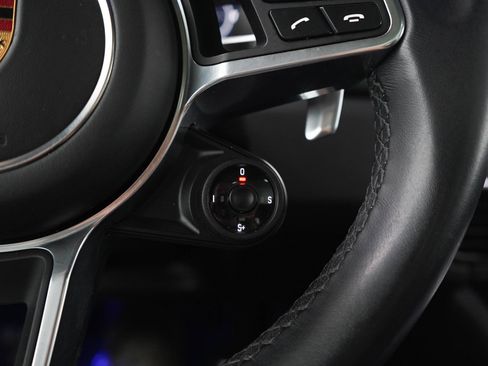 Used 2023 Porsche Cayenne Platinum Edition AWD/4WD image 28