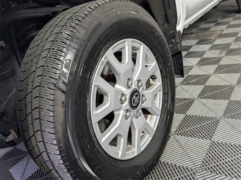 Used 2024 Toyota Tacoma SR5 image 9