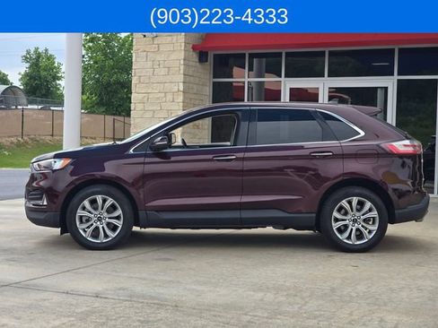 Used 2023 Ford Edge Titanium AWD/4WD image 2