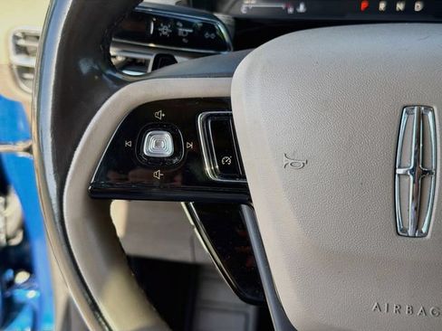 Used 2020 Lincoln Corsair FWD w/ Premium Package image 37