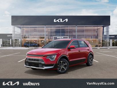 New 2025 Kia Niro SX