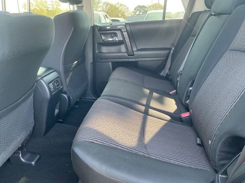 Used 2024 Toyota 4Runner TRD Off-Road image 18