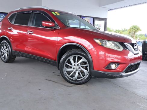 Used 2015 Nissan Rogue SL w/ SL Premium Package FWD image 3