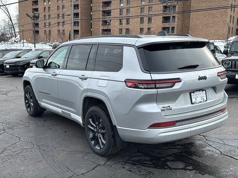 New 2026 Jeep Grand Cherokee L Limited image 8